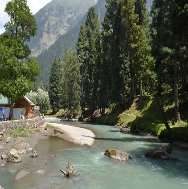 Aru & Betaab Valley